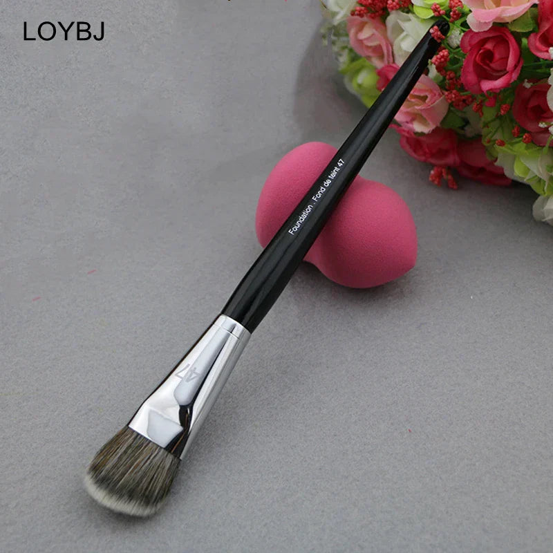 Loybj Professional Foundation Brush Broom Head Liquid