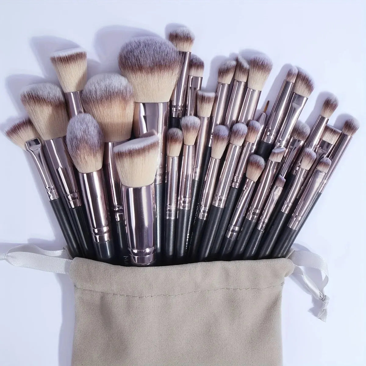 Maange Professional Makeup Brush Foundation Concealers