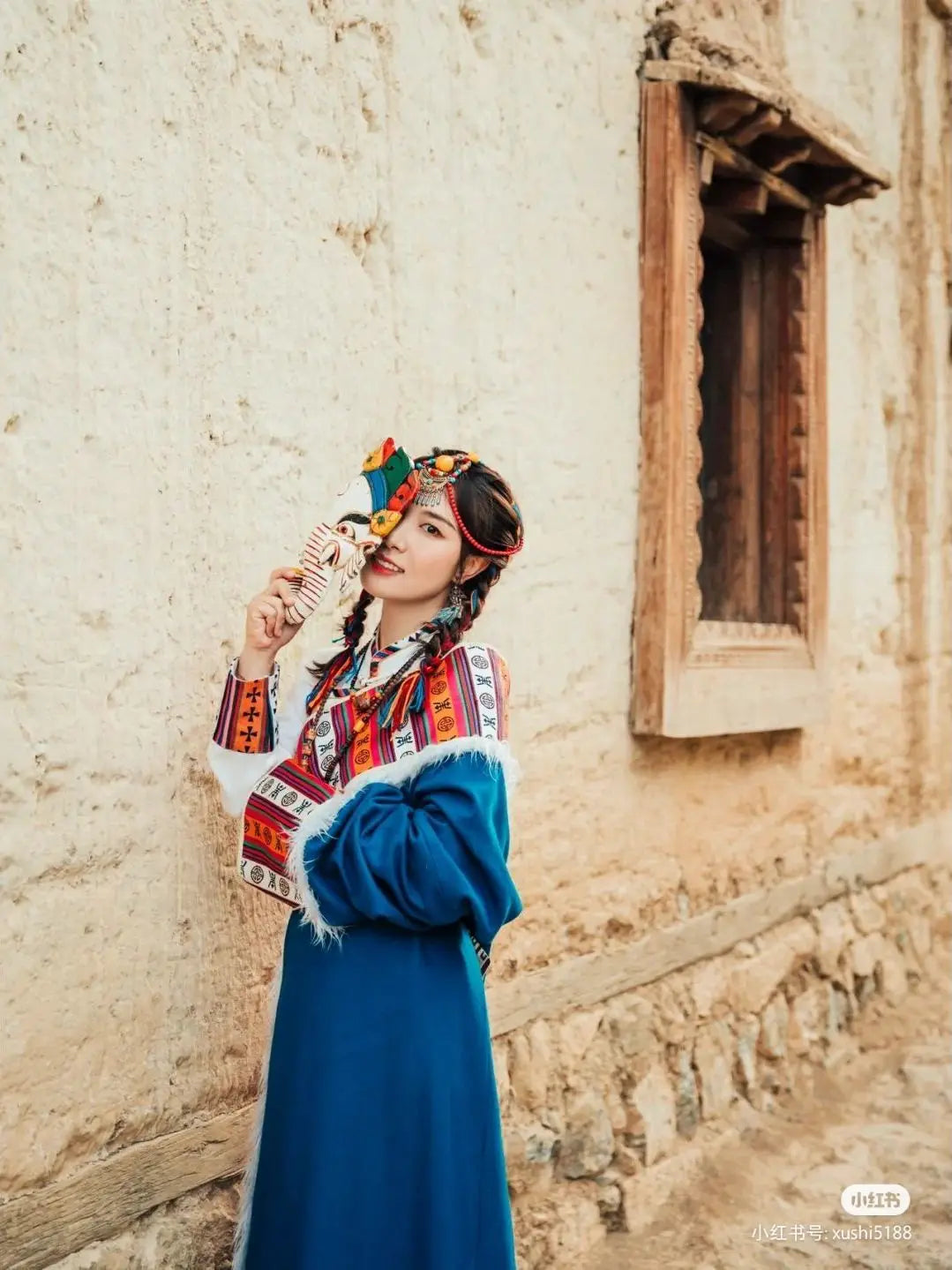 Noble Women' Tibetan Robes Tibetan Tourism Clothing Ethnic