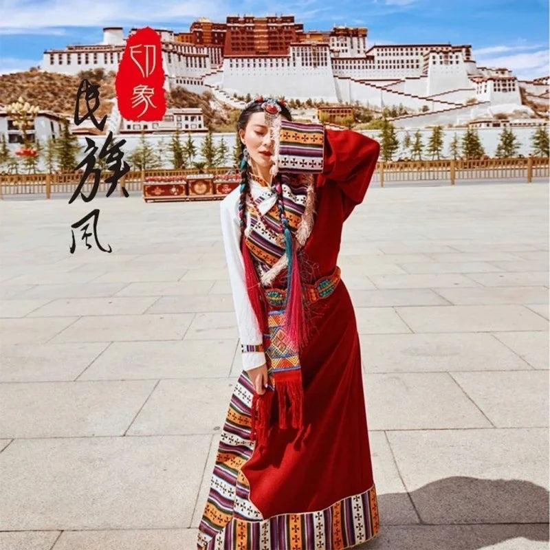 Noble Women' Tibetan Robes Tibetan Tourism Clothing Ethnic