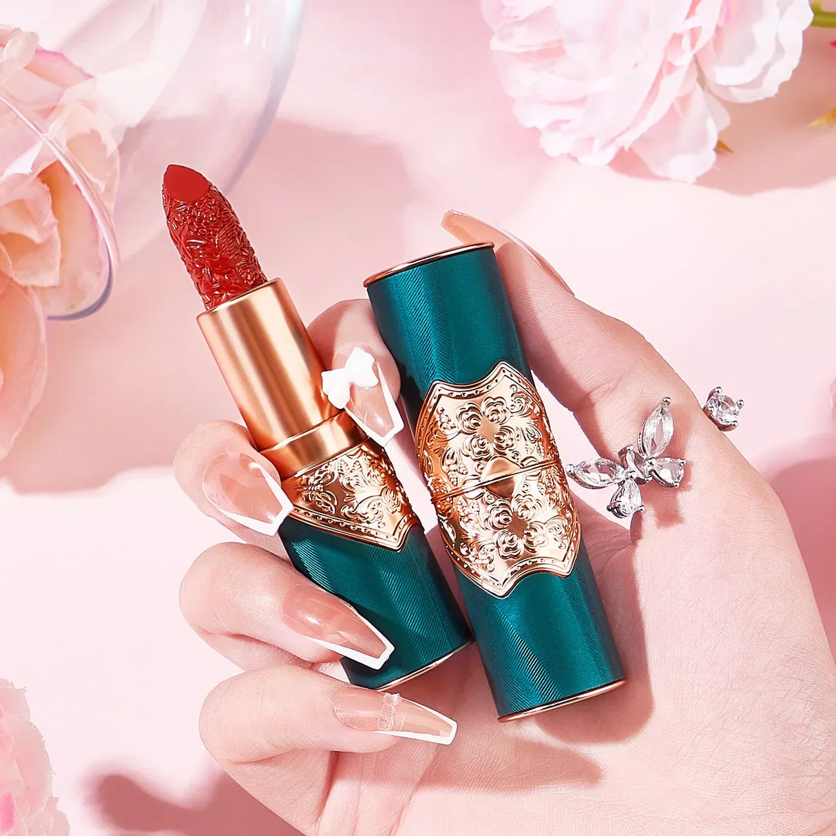 Makeup Carved Lipstick Velvet Matte Moisturizing Easy