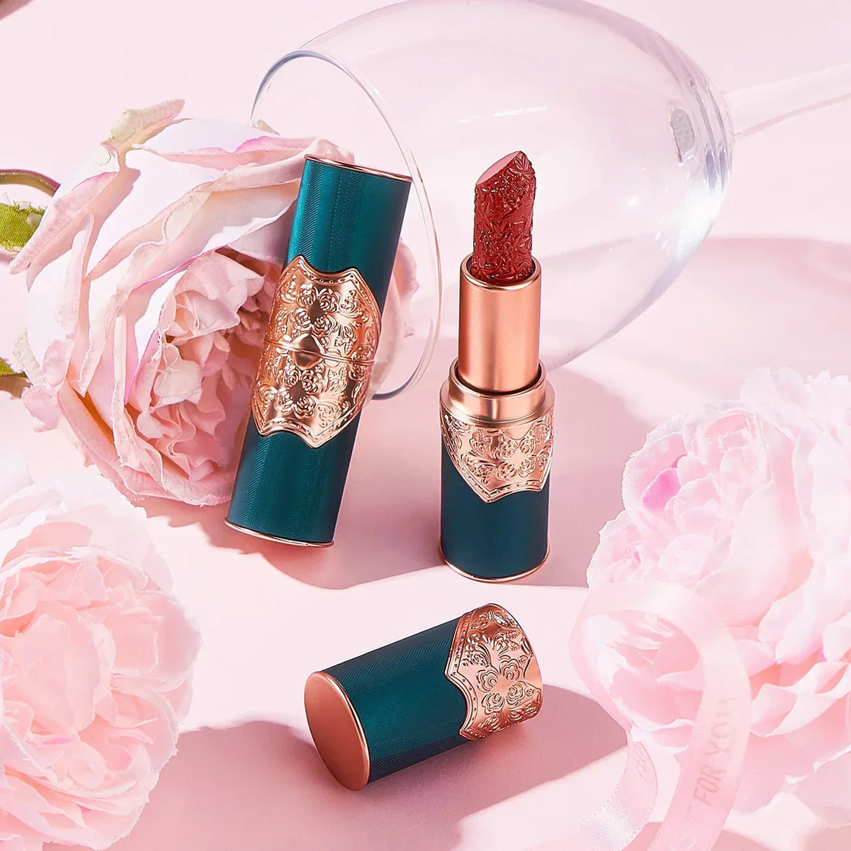 Makeup Carved Lipstick Velvet Matte Moisturizing Easy