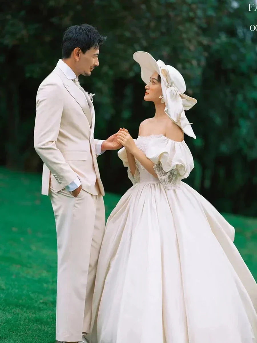 In Stock White Wedding Hats For Women Elegant